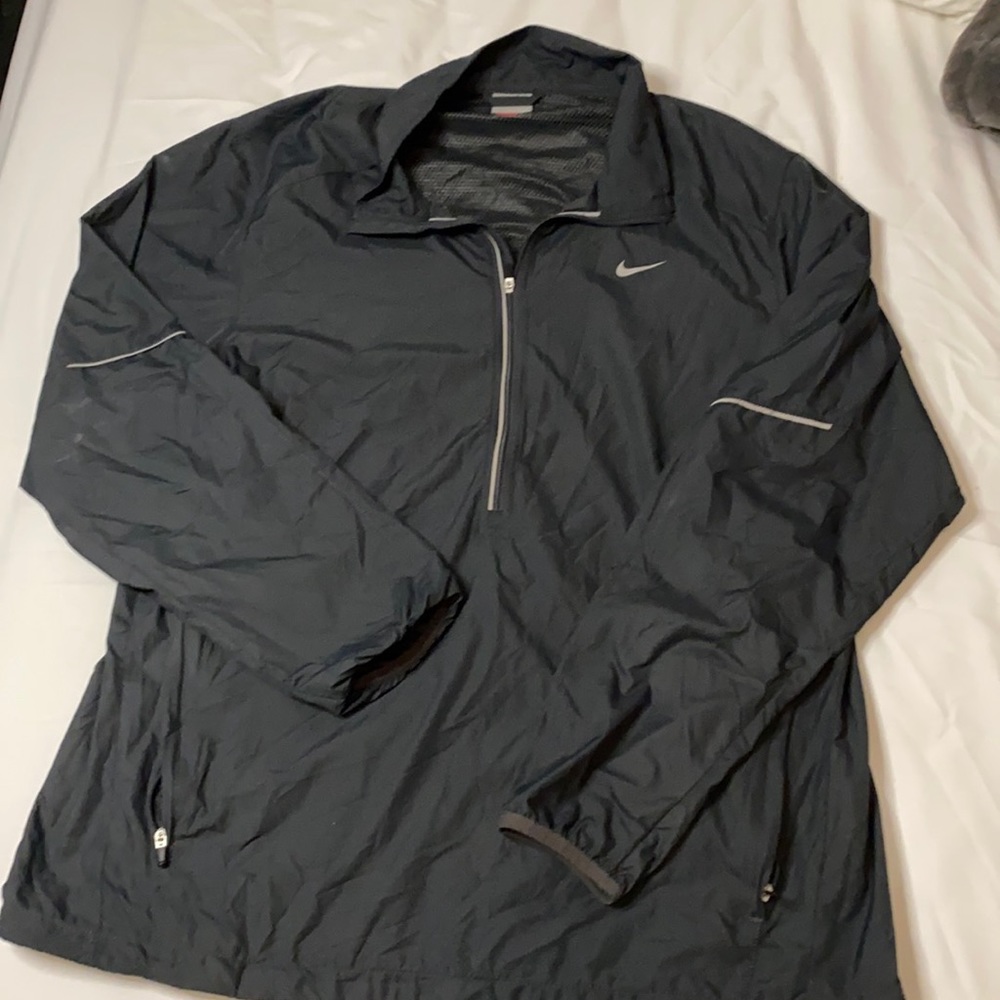 Nike black wind breaker large